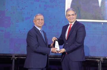 قمة الإبداع الإعلامي تكرم نقيب الإعلاميين قمة الإبداع الإعلامي تكرم نقيب الإعلاميين