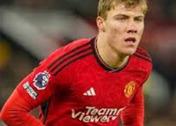 راسموس هويلاند يقترب من نابولي الإيطالي