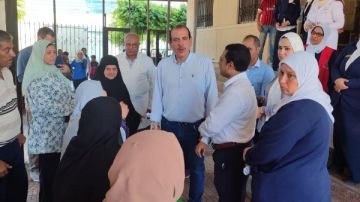 نائب وزير الصحة يشيد بأداء مستشفيي الحميات والعام بدمياط نائب وزير الصحة يشيد بأداء مستشفيي الحميات والعام بدمياط