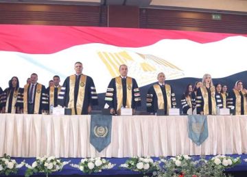 بحضور وزير قطاع الأعمال.. تخرج دفعة جديدة بـ الدراسات العليا في الإدارة 