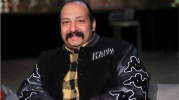 تعليق ناري من محمد ثروت على ضبط بلوجر بعد تجسيد شخصية امرأة