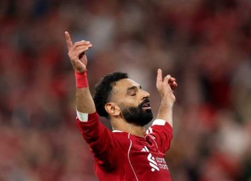 نجم نيجيريا السابق: محمد صلاح أسطورة ومن أبرز المرشحين للفوز بـ الكرة الذهبية