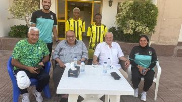 المشرف على الكرة بالمقاولون يطمئن على استعدادات فريق السيدات قبل انطلاق الموسم الجديد المشرف على الكرة بالمقاولون يطمئن على استعدادات فريق السيدات قبل انطلاق الموسم الجديد