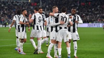 8 أهداف في شوط واحد.. يوفنتوس يفرض التعادل على دورتموند في قمة مثيرة