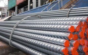 أسعار الحديد في الأسواق المحلية والعالمية اليوم الأربعاء