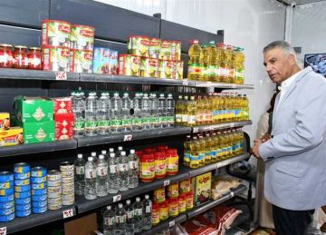 محافظ أسوان يفتتح معرض السلع الغذائية في دراو بتخفيضات 30 