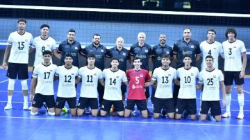 2000 علم مصري تزين المدرجات في افتتاح بطولة إفريقيا لشباب الطائرة 2000 علم مصري تزين المدرجات في افتتاح بطولة إفريقيا لشباب الطائرة