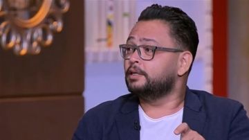 إصابة بثقب في طبلة الأذن.. القصة الكاملة في واقعة اعتداء نجل الفنان أحمد رزق على زميله إصابة بثقب في طبلة الأذن.. القصة الكاملة في واقعة اعتداء نجل الفنان أحمد رزق على زميله