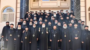 اجتماع مجمع كهنة الشرقية والعاشر بكنيسة أبو مقار في الذكرى الـ 14 لنياحة أسقفها السابق صور اجتماع مجمع كهنة الشرقية والعاشر بكنيسة أبو مقار في الذكرى الـ 14 لنياحة أسقفها السابق صور