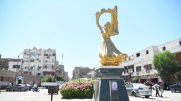 استجابة لشكاوى مواطنين.. جولة مفاجئة لمحافظ قنا بنجع حمادي لمتابعة أعمال النظافة استجابة لشكاوى مواطنين.. جولة مفاجئة لمحافظ قنا بنجع حمادي لمتابعة أعمال النظافة