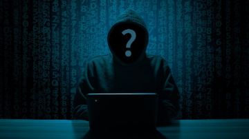 خبير أمن معلومات يحذر المصريين من طريقة منتشرة لاختراق البيانات الشخصية والبنكية