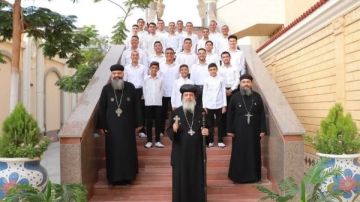 رسامة شمامسة جدد بمدينة العاشر من رمضان على يد الأنبا مقار