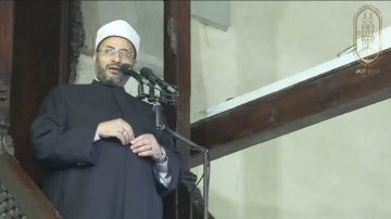 محمود الهواري: العربية لغة سهلة وبسيطة والأسرة شريك أساسي في غرس حبها داخل الأبناء محمود الهواري: العربية لغة سهلة وبسيطة والأسرة شريك أساسي في غرس حبها داخل الأبناء