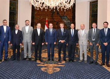 السيسي يؤكد أهمية التوصل إلى اتفاق في القاهرة بين إيران والوكالة الدولية للطاقة الذرية السيسي يؤكد أهمية التوصل إلى اتفاق في القاهرة بين إيران والوكالة الدولية للطاقة الذرية