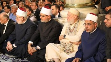 بحضور المفتي.. الطرق الصوفية تحتفل بذكرى المولد النبوي بمسجد الحسين بحضور المفتي.. الطرق الصوفية تحتفل بذكرى المولد النبوي بمسجد الحسين