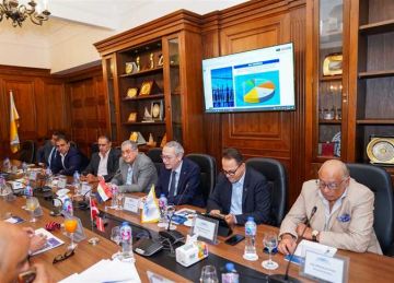 فرص واعدة.. رجال أعمال الإسكندرية تبحث مع سفير الدنمارك تعزيز التعاون في 3 مجالات فرص واعدة.. رجال أعمال الإسكندرية تبحث مع سفير الدنمارك تعزيز التعاون في 3 مجالات