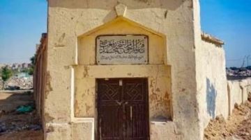 محمد سعيد محفوظ عن قبر محمد رفعت: هل هذا الركام يليق بمكانة إمام المقرئين؟ محمد سعيد محفوظ عن قبر محمد رفعت: هل هذا الركام يليق بمكانة إمام المقرئين؟