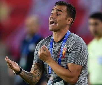 مفاجأة.. كانافارو مرشح لتدريب الأهلي مفاجأة.. كانافارو مرشح لتدريب الأهلي