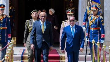 الرئيس السيسي ونظيره السنغافوري يشهدان توقيع عدد من الاتفاقيات ومذكرات التفاهم بمختلف المجالات الحيوية