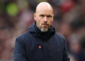 بعد مباراتين فقط.. رحيل تين هاج عن تدريب باير ليفركوزن