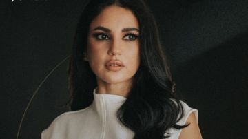 تكريم الفنانة درة في الدورة الأولى من مهرجان بورسعيد السينمائي الدولي تكريم الفنانة درة في الدورة الأولى من مهرجان بورسعيد السينمائي الدولي