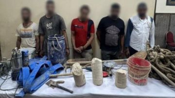 حفرة 13 متر و3 قطع حجرية .. القبض على 5 أشخاص ينقبون عن الآثار بالسيدة زينب