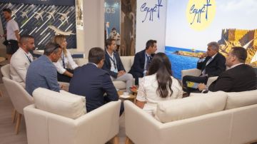 شريف فتحي: صناعة السياحة ركيزة أساسية للاقتصاد القومي