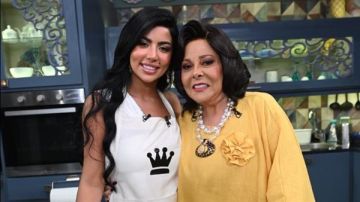 كارولين عزمي تكشف أسرار مشوارها الفني مع صاحبة السعادة كارولين عزمي تكشف أسرار مشوارها الفني مع صاحبة السعادة