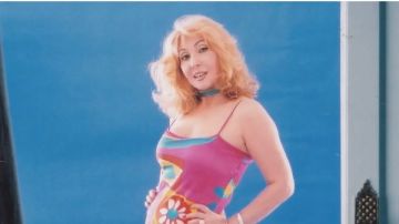 نادية الجندي تخطف الأضواء بإطلالة شبابية شاهد