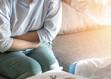 هل تعانين من آلام شديدة خلال الدورة الشهرية؟.. بطانة الرحم المهاجرة السبب (الأعراض) هل تعانين من آلام شديدة خلال الدورة الشهرية؟.. بطانة الرحم المهاجرة السبب (الأعراض)