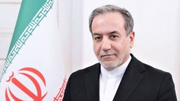 وزير الخارجية الإيراني: الكيان الصهيوني يسعى لتقسيم سوريا وإقامة إسرائيل الكبرى