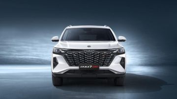 بتصميم رياضي.. ماذا تقدم دونج فينج AX7 Mach موديل 2025؟