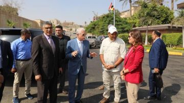 رئيس لجنة إدارة مواقع التراث العالمي يتفقد الاستعدادات بمحيط المنطقة الأثرية للأهرامات رئيس لجنة إدارة مواقع التراث العالمي يتفقد الاستعدادات بمحيط المنطقة الأثرية للأهرامات