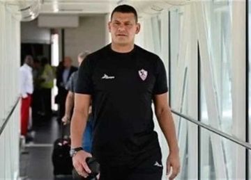 عبدالواحد السيد تعليقا على أزمة مستحقات خوان بيزيرا: الزمالك في ورطة كبيرة 