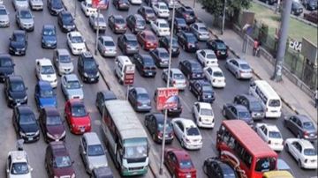 الذروة الصباحية.. كثافات مرورية بشوارع القاهرة والجيزة