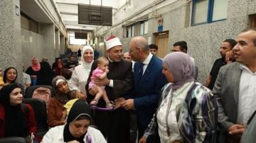 جامعة الأزهر تواصل دعمها الإنساني بعلاج الأطفال المصابين بالقدم الحنفاء مجانا