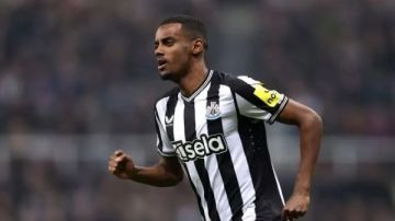 لأول مرة .. إيزاك يشارك في تدريبات ليفربول لأول مرة .. إيزاك يشارك في تدريبات ليفربول