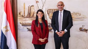 وزيرا التخطيط و التعليم يتابعان تطورات تنفيذ الخطة الاستثمارية والتوسع في المدارس الفنية وزيرا التخطيط و التعليم يتابعان تطورات تنفيذ الخطة الاستثمارية والتوسع في المدارس الفنية