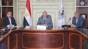 السكرتير العام لبني سويف يعقد اجتماعا لمناقشة موقف المتحصلات عن العقارات المطورة مقابل التحسين