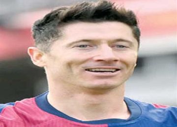 ليفاندوفسكي يرفض الانتقال إلى الهلال السعودي ليفاندوفسكي يرفض الانتقال إلى الهلال السعودي