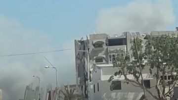 إعلام فلسطيني: جيش الاحتلال ينسف مباني سكنية شمالي مخيم الشاطئ غرب غزة إعلام فلسطيني: جيش الاحتلال ينسف مباني سكنية شمالي مخيم الشاطئ غرب غزة