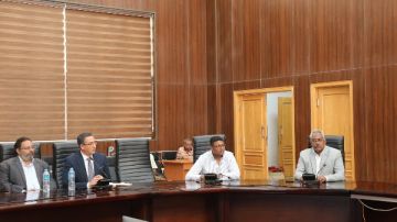 سكرتير عام البحر الأحمر يجتمع بأصحاب وممثلي المنشآت الطبية الخاصة بالغردقة