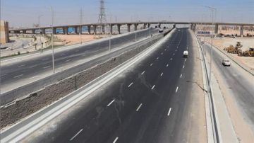 غلق كلي لطريق الواحات أسفل كوبري زويل لتنفيذ أعمال الأتوبيس الترددي الذكي..تعرف على الطرق البديلة