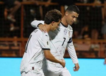 وسع الفارق مع ميسي.. رقم تاريخي لـ رونالدو بعد هدفه في مباراة البرتغال ضد أرمينيا