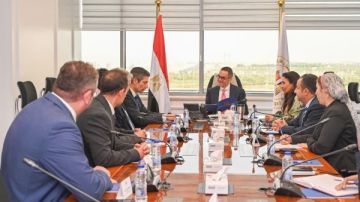 وزير الاستثمار يبحث مع شركات البيئة تعزيز الاقتصاد الأخضر وزير الاستثمار يبحث مع شركات البيئة تعزيز الاقتصاد الأخضر