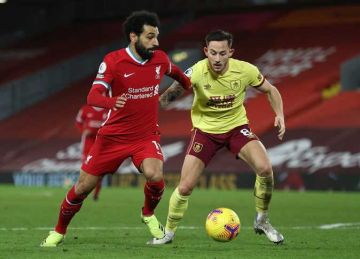 محمد صلاح يقود تشكيل ليفربول ضد بيرنلي في الدوري الإنجليزي.. موقف إيزاك