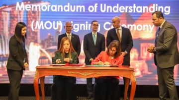 الأكاديمية الوطنية للتدريب توقع مذكرتي تفاهم مع مؤسسات سنغافورية رائدة