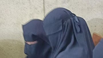 بعد ما دخلوا القـبر طلعناهم تاني.. والدة أطفال دلجا تكشف كواليس جديدة عن مقـ.ـتل زوجها وأبنائها الـ 6 بعد ما دخلوا القـبر طلعناهم تاني.. والدة أطفال دلجا تكشف كواليس جديدة عن مقـ.ـتل زوجها وأبنائها الـ 6