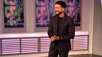 انتهت الرحلة.. أمير هشام يعلن رحيله عن قناة النهار