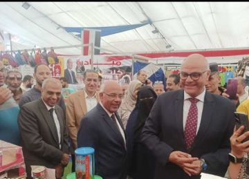 بتخفيضات تصل لـ30٪.. افتتاح معرض أهلا مدارس بالقليوبية لتخفيف العبء عن كاهل الأسرة المصرية بتخفيضات تصل لـ30٪.. افتتاح معرض أهلا مدارس بالقليوبية لتخفيف العبء عن كاهل الأسرة المصرية